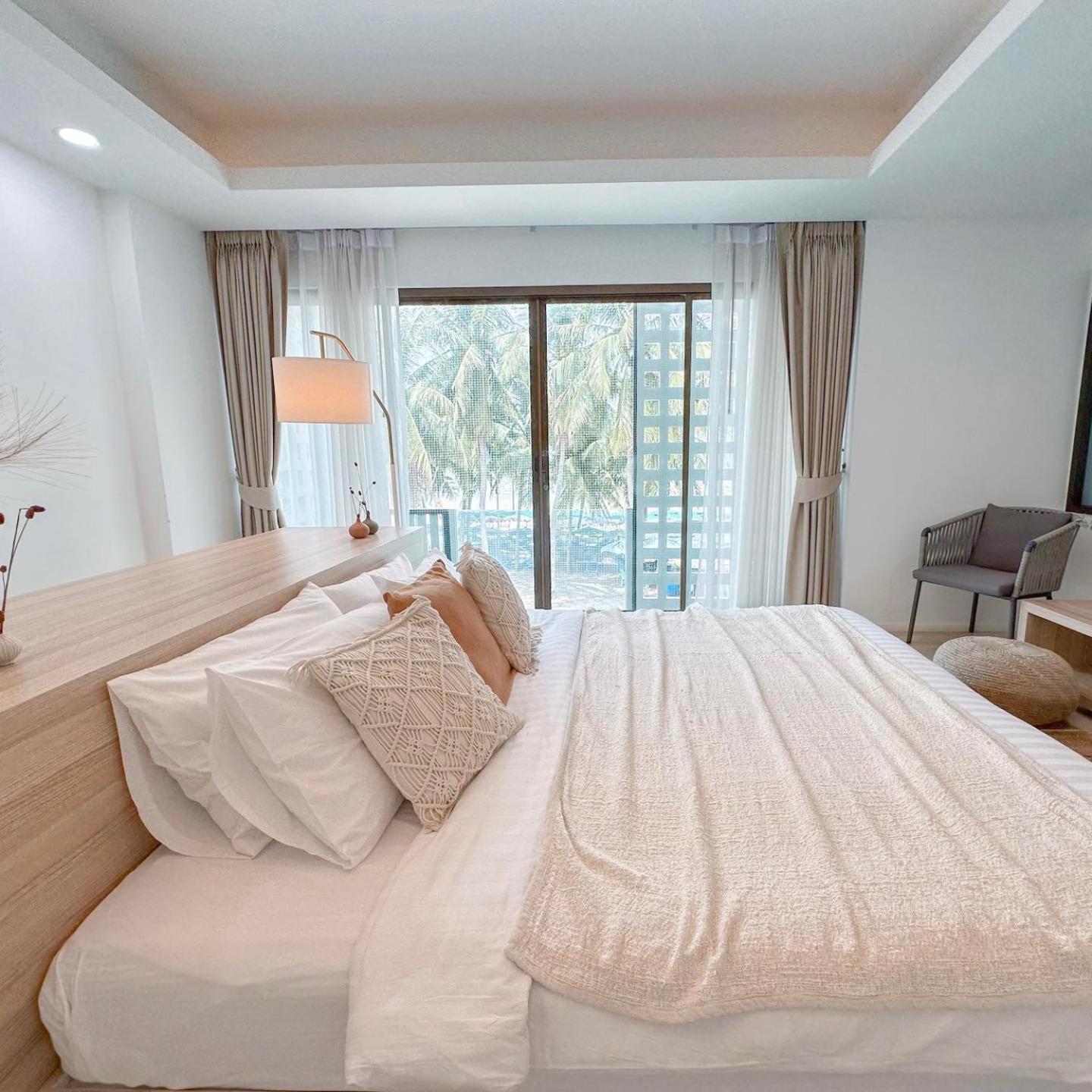 S2 Hotel - Sha Plus Certified Bangsaen Eksteriør billede
